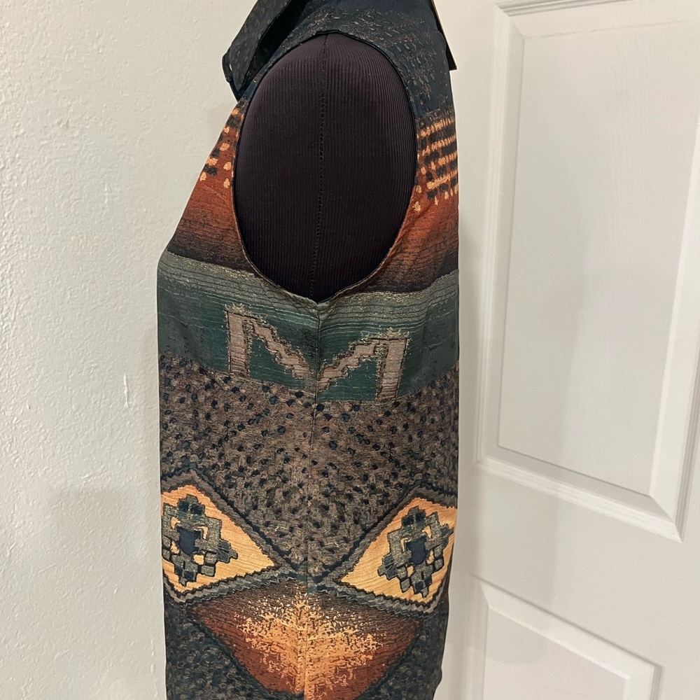 NoraCora southwest sleeveless collared top - Picture 5 of 5
